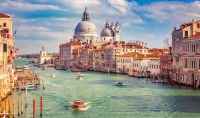 Exploring the Charms of Venice: Must-See Attractions